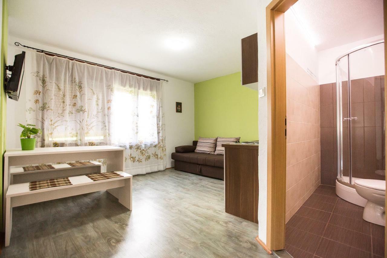 Asgard Guesthouse Йосипдол Екстериор снимка