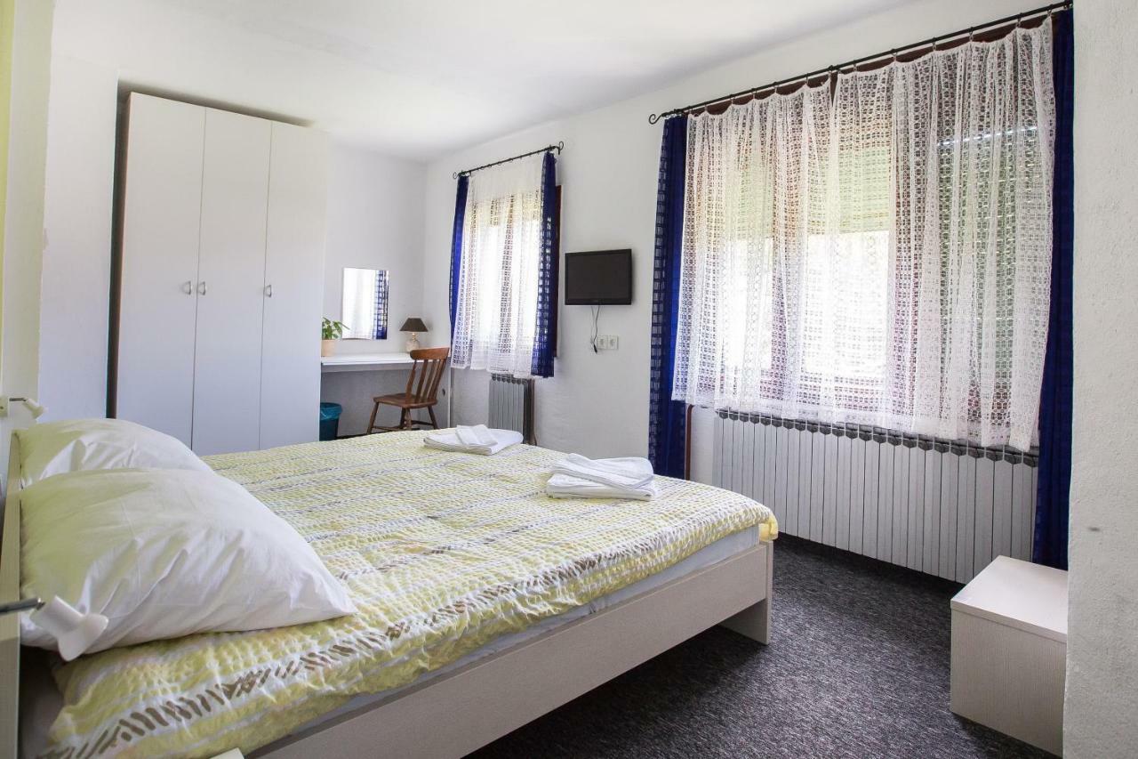 Asgard Guesthouse Йосипдол Екстериор снимка