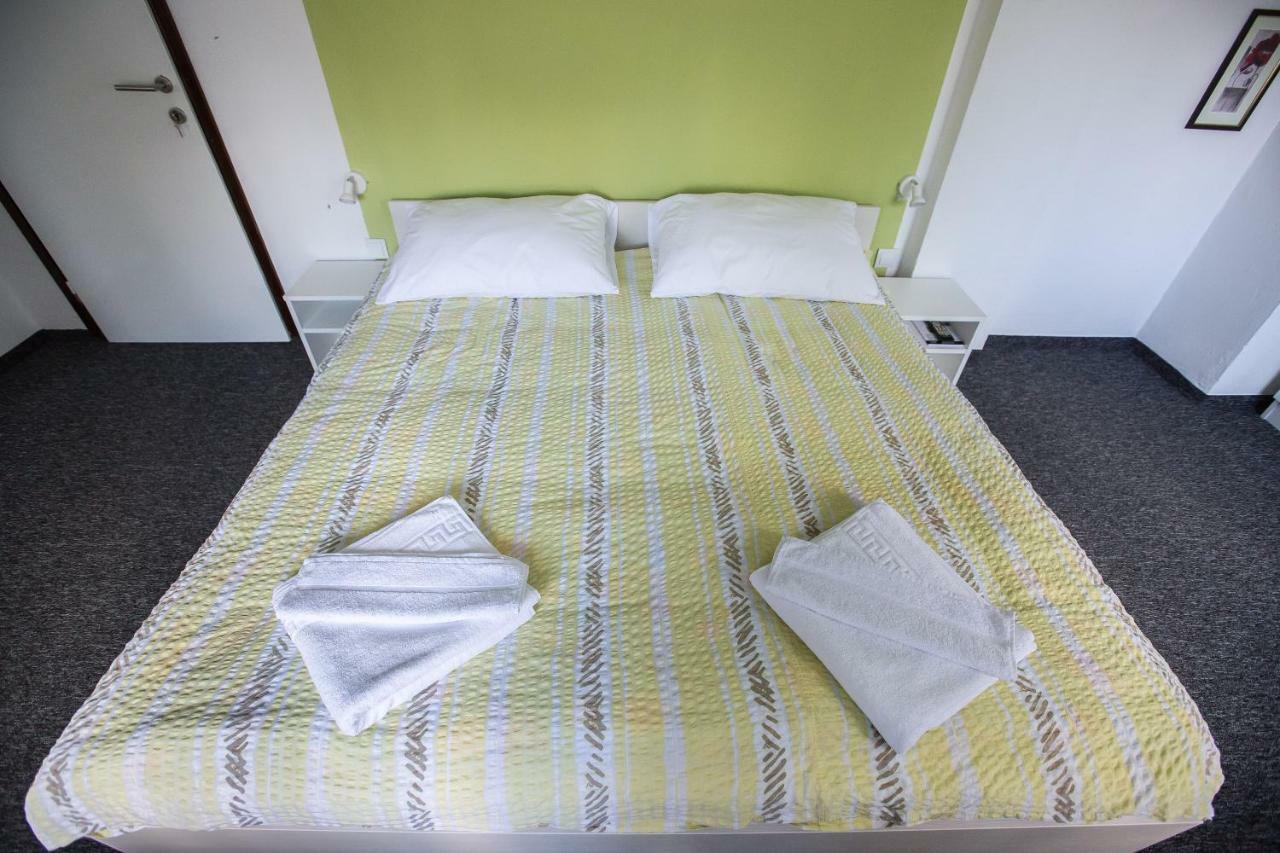 Asgard Guesthouse Йосипдол Екстериор снимка
