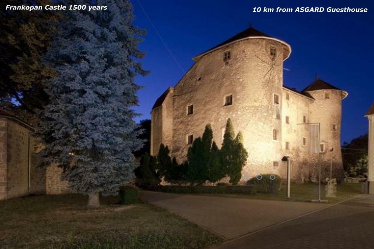 Asgard Guesthouse Йосипдол Екстериор снимка